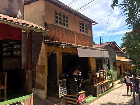 Imóveis Comercial em Localização Privilegiada em Morro