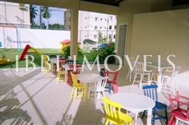 3 Bedrooms spring across North Shopping Salvador 5