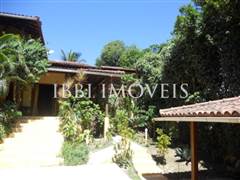 2 houses in great location in Arraial 1
