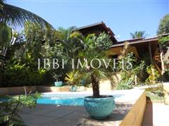 2 houses in great location in Arraial 10