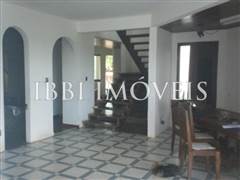 House with 6 bedrooms 3 floors in Piata 9