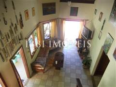2 houses in great location in Arraial 14