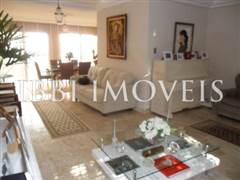 Beautiful home with 6 bedrooms and 2 bathrooms in the Jardim Apipema 9