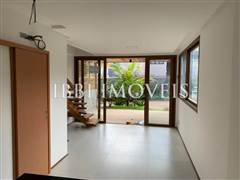 Apartment With Excellent Location 3