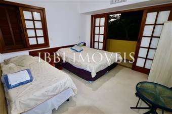 Apartment With Excellent Location In Pf