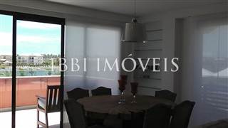 Gorgeous 3 Bedroom Apartment With 14
