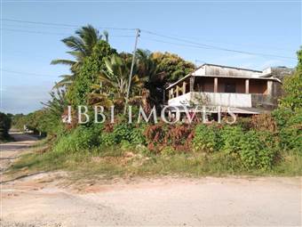 Two-story house with 5 bedrooms. 0