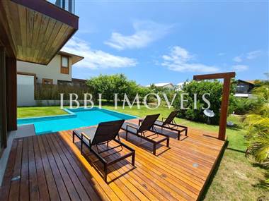 House With 05 Bedrooms In Condominium