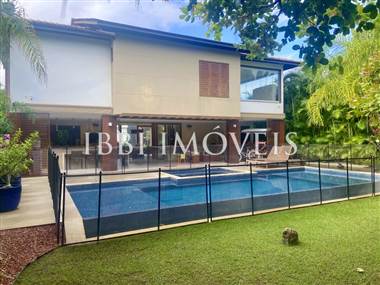 House With Excellent Privacy In Pf