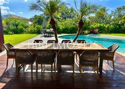 Complete and Exclusive House 4