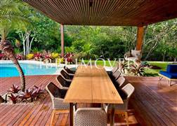 Complete and Exclusive House 6