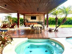 Complete and Exclusive House 10