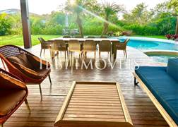 Complete and Exclusive House 14