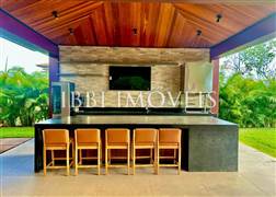 Complete and Exclusive House 15