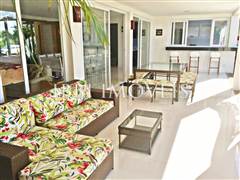 Luxury modern house situated in sought after condominium 6