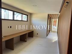 Exclusive and Differentiated House 4