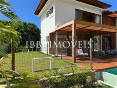Exclusive and Differentiated House 6