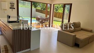 House Integrated with Nature  6