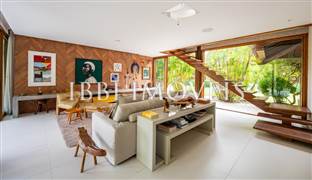 House Integrated into Nature with Total Privacy 12