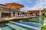 Luxury House in Altos De 9