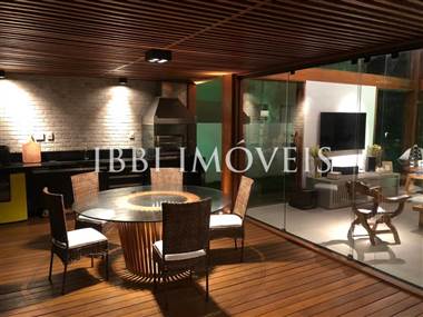 Casa Luxuosa No Piscinas Naturais