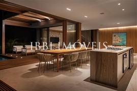 Furnished House with Modern Design 4