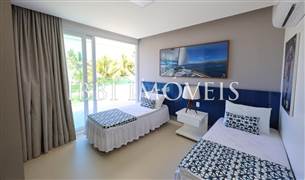 Beachfront House with 6 Bathrooms 13