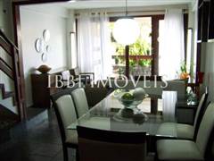Triplex House With 3 Bedrooms 1