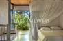 Sea View House In No Espelho 12