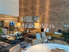Stylish Apartment With An Excellent Location 1