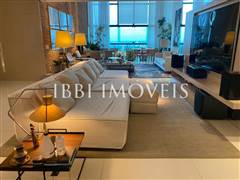 Stylish Apartment With An Excellent Location 3