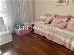 Stylish Apartment With An Excellent Location 7