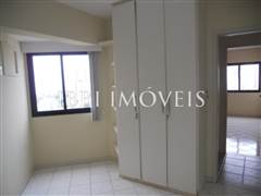 2 Bedrooms with great location 8