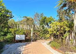 Exclusive Lot in Beachfront Condominium  7
