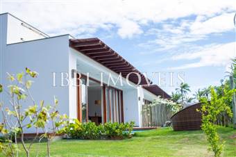 Great House With Swimming Pool in Barra Grande