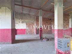 Commercial property in the village of Coqueiro. 3