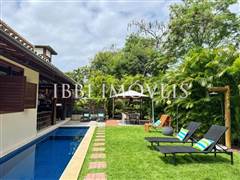 Exclusive Residence Just Steps From The Village 1