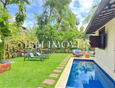 Exclusive Residence Just Steps From The Village 12