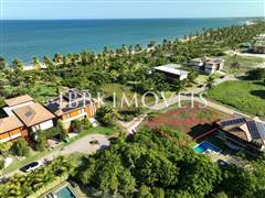 Land In Condominium With Access To The Beach 1